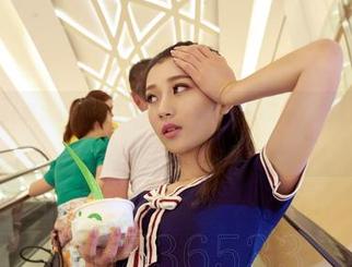 AISS爱丝(黄金版) – 随性健身，萱萱又多了一些意想不到的‘资源’…