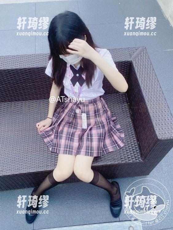 AT鲨 AT鲨的礼服诱惑:写真集里的每一张都想把你勾走