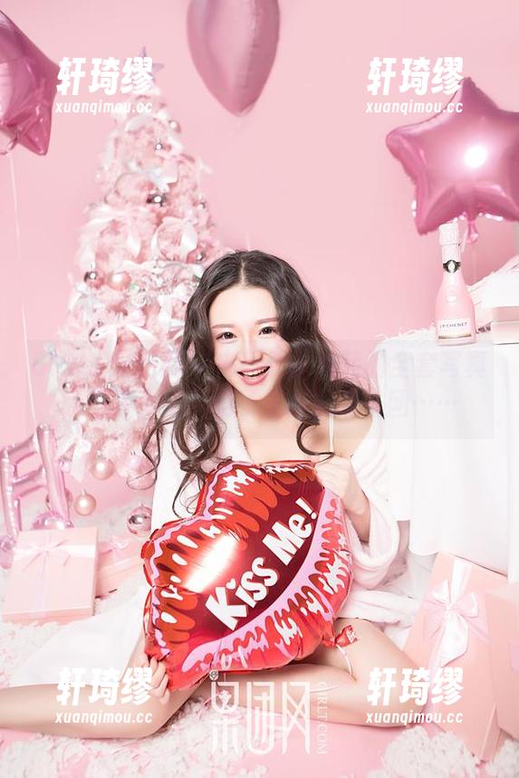 GIRLT果团网 - 来看看黄歆苑的全套写真，日常小记，脑子里却乱成一团……