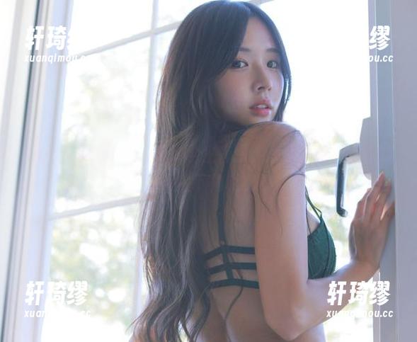 Habin夏彬(하빈)的好学生套图，大家注意，答案就在左下角哦！