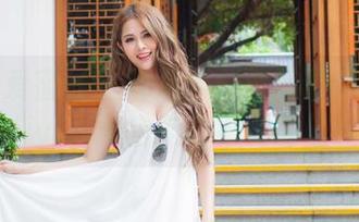 IMiss爱蜜社 – 精选牛仔裤写真中的乐薇Vivi——自信与不羁的碰撞