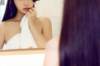 IMiss爱蜜社 – 程小烦不烦的办公室图包：当工作变成“放松”的一部分？