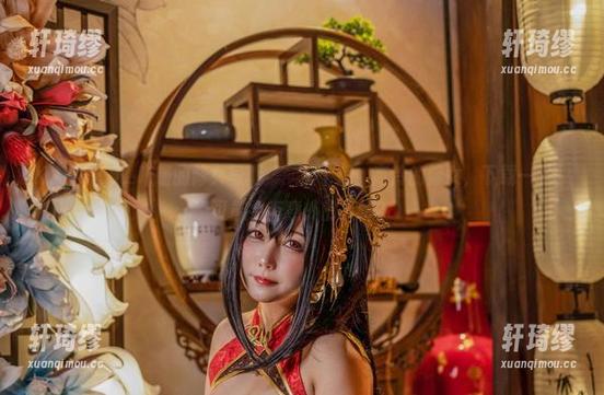 KANEKO_咔喵 KANEKO_咔喵的修女写真集:那个超、高冷的修女,下载一下,可能会有意外的反转?