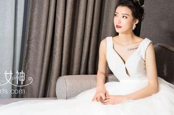KelaGirls克拉女神 – 想拥有舒彤的兔女郎气场？下载原图后就能在家自我安慰了。