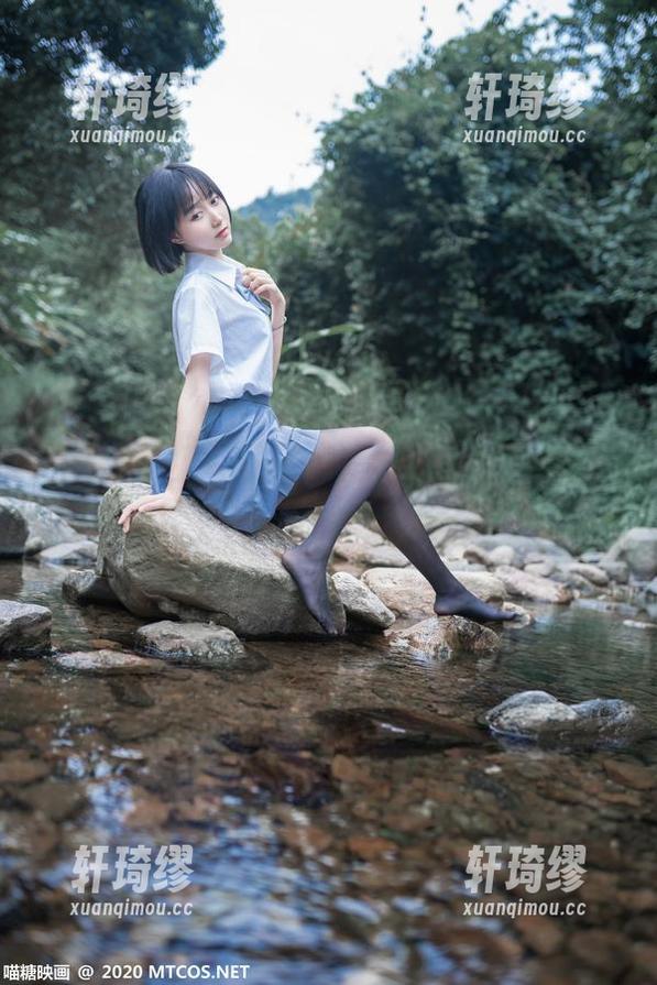 放飞自我：在喵糖映画的居家水手裙作品中，找到了何谓无拘无束！