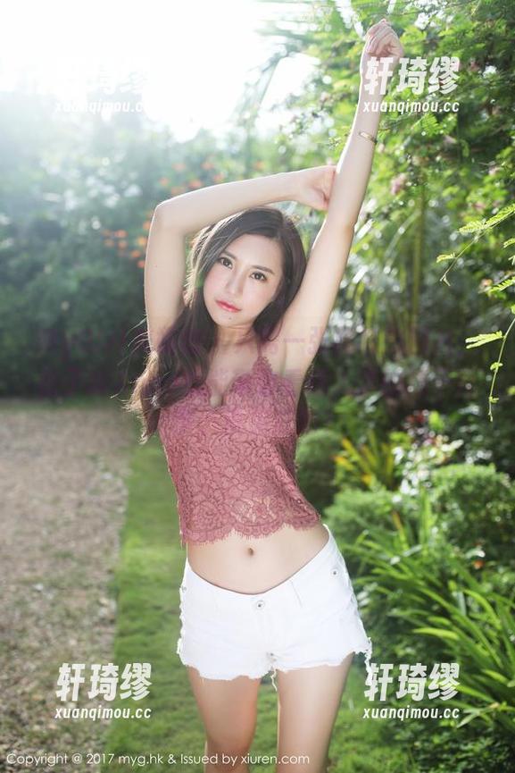 MyGirl美媛馆 - 只需一张棉袜的图片，徐子琦Anna就能带你看透人类的袜子哲学，没见过吧？