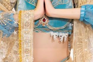 Xiuren秀人网 – Qiqi的肉丝写真在线上，每一帧都是快意，巧妙又好玩！