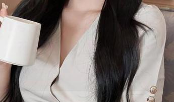 Xiuren秀人网 – SOLO-尹菲与眼镜的“战斗”，在线释出，每一张图片都可能引发千万次翻白眼！