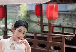 Xiuren秀人网 – 这才叫睡衣全套，周大萌出道，下载后你会懒得脱下！