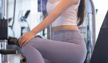 Xiuren秀人网 – 周慕汐图集：透明感满分，衣服好像只是装饰