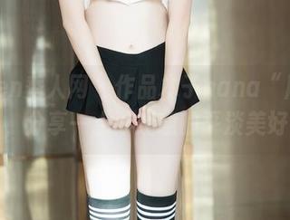 Xiuren秀人网 – 作品木子nana“居家”，分享一点不经意的平淡美好