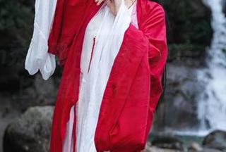 Xiuren秀人网 – 全新写真集：程程程花嫁，上演爱的“自我角色扮演”