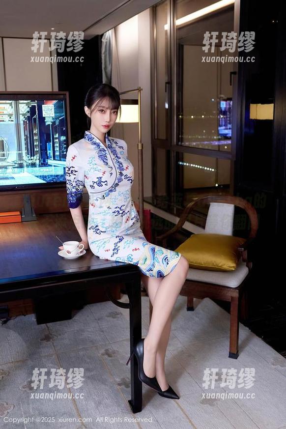 Xiuren秀人网 - 短裤给蓝夏akasha的夏天添点啥，精心挑选的图片等你翻阅