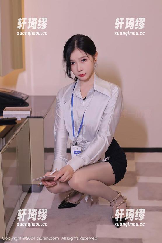Xiuren秀人网 - 那双网袜，金纯一的观感合集令我愣住