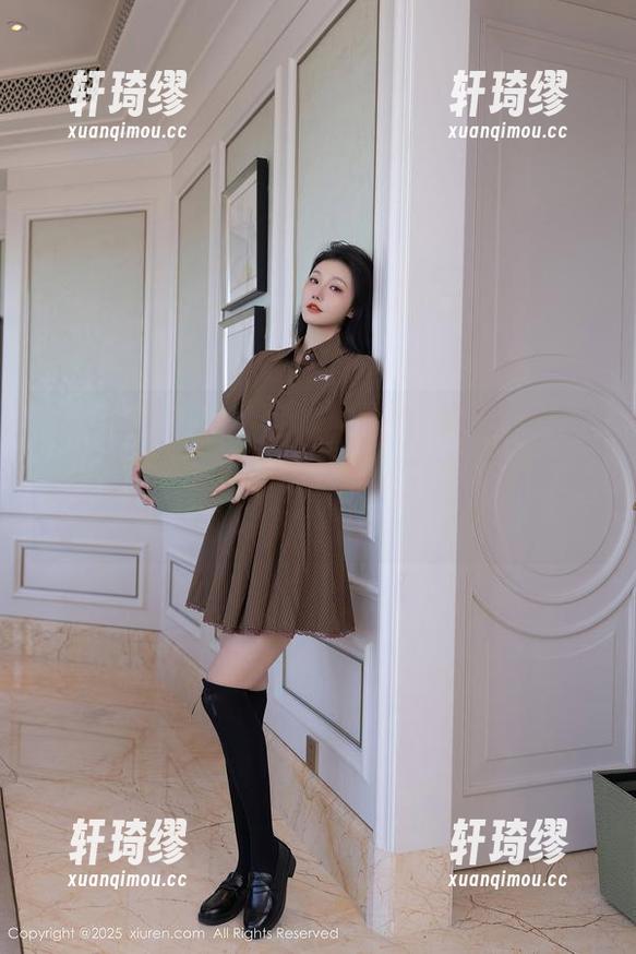 Xiuren秀人网 - 我就想说，黄可Christine的的美腿真让人忽略了其他，但这资源短缺似乎不太合理？