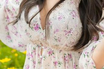 YouMi尤蜜荟 – 当定制作品遇上Carol周妍希的美足，竟然产生了化学反应
