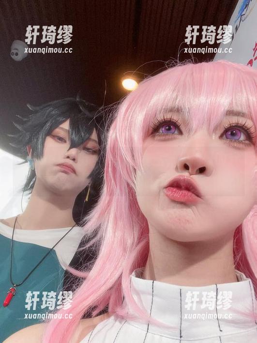 Wendy的万圣节精选套图，用搞怪的节奏撕开城市喧嚣的小清新！