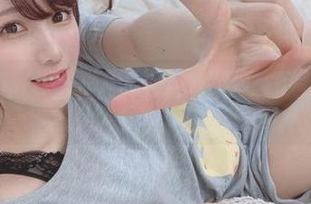 听说少女けん研今晚要上线—精选套图，直播室可有下文！
