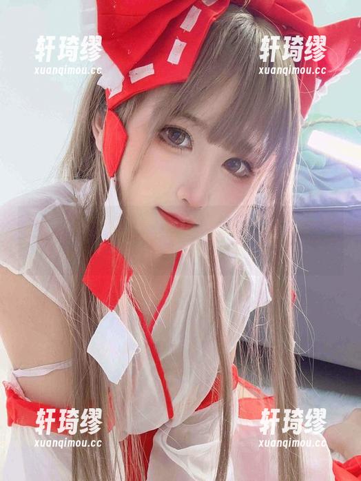 当三度_69邂逅泳池HD——水波中的每一缕光线都让我晃神，图集分享