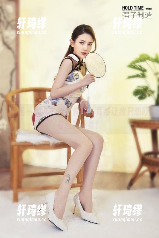 丽柜 - 敏儿的棉袜套图，竟然让我只想盯着这袜子看！