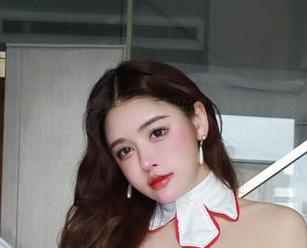 微密圈 – 于芷晴的高清写真里，某种我不愿说出的魔力在于她的美腿，恨不得多看几遍！