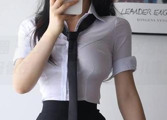 微密圈 – 这教室里的美图，你文茜的精选好像在低语，真让人想多看几眼。