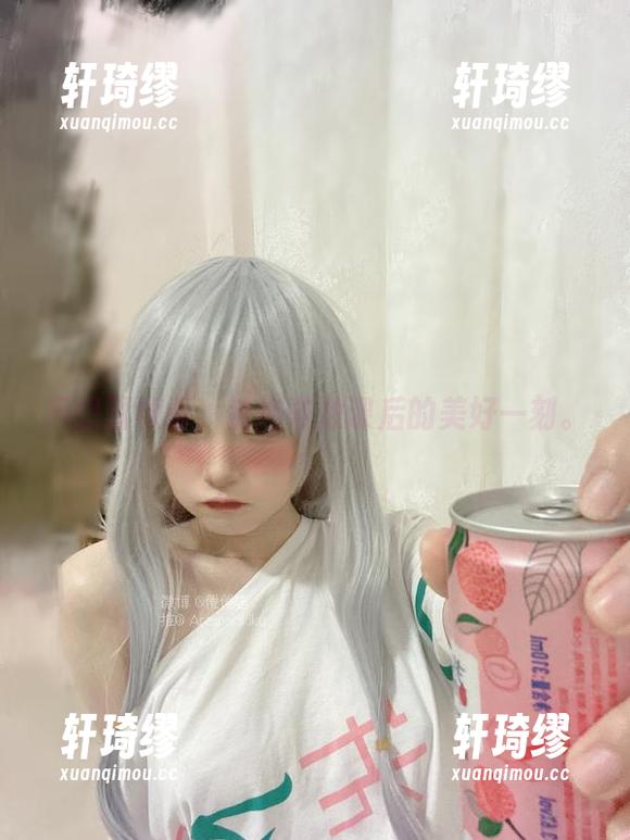 只想默默看，倦倦喵放课后的美好一刻。