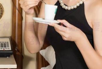 克拉女神 – 原图特写：薇薇的可爱，你说这是巧合吗？
