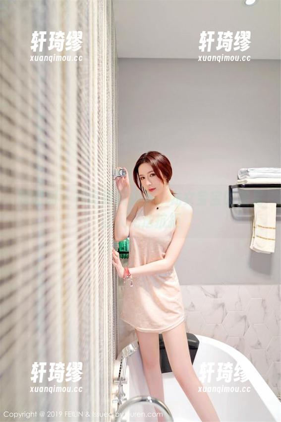 嗲囡囡 - 在高清镜头下，龙女宝宝的美足让人无法抗拒