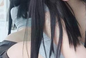 从瑜伽垫上看到的女主K：那张照片里有个别样的静