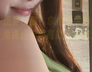 微密圈 – 想要优雅？拿走奶雯的黑色比基尼图集，免费送上超高讨论度的沙滩话题！