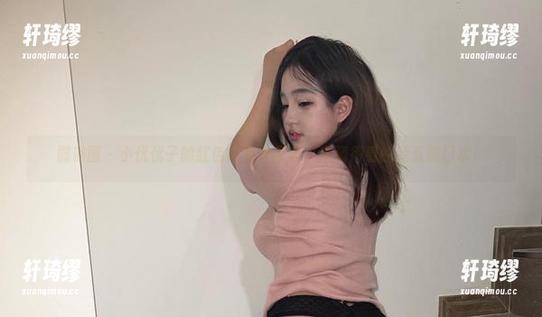 微密圈 - 小优优子的红色内衣作品集：高清得看的我直流口水！