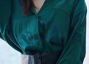 尤蜜荟 – 合法萝莉的泳池写真，下载之前你有没有想过别的？