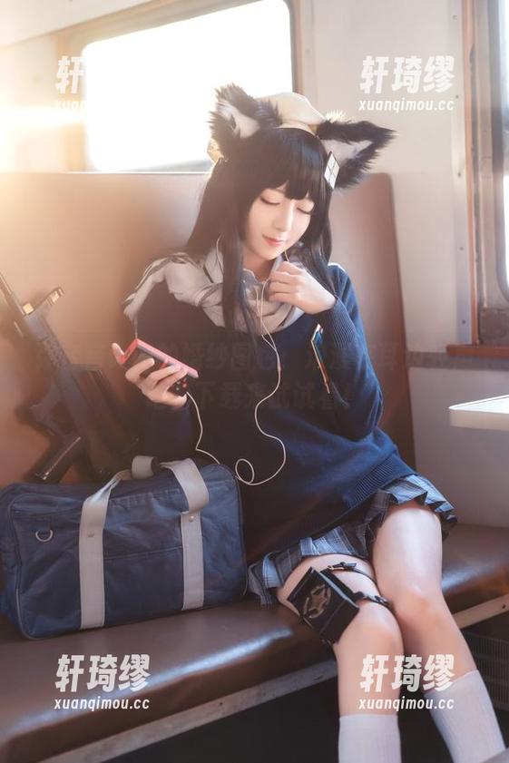 弥音音ww的婚纱图包：浪漫在耳边轻声唱，下载来试试看！