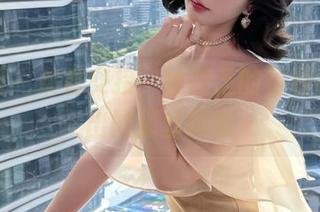 微密圈 – 女君交接，徐莉芝的福利原图透出的那丝暧昧