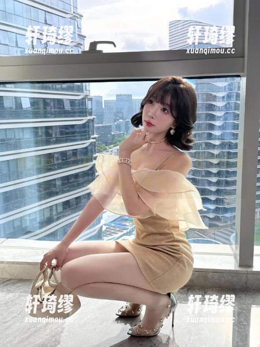微密圈 - 女君交接，徐莉芝的福利原图透出的那丝暧昧