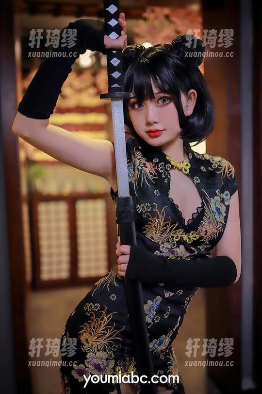 您的蛋蛋这次的女孩cos跟之前完全不一样，真的是太灵了！