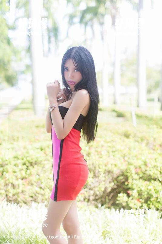 推女神 - 黄歆苑chobits作品里的女王，原图中的每一个细节都好像在对我眨眼。