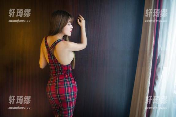 推女郎 - 李丽莎带来的高跟鞋写真，下载前请系好安全带！