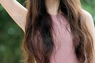 推女郎 – 在看赵惟依的天使写真时，突然觉得我也有小翅膀？