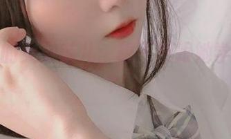 是青水的女王范儿：想不想跟她学点姿势？