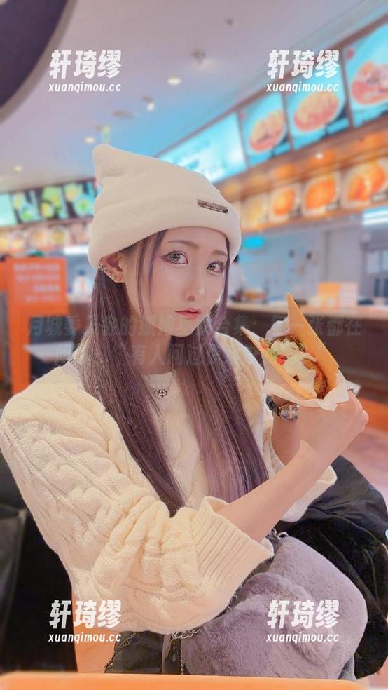 月城委员会的狐娘巫女合集：每一张都在问你，“有人问过你爱过我吗？”
