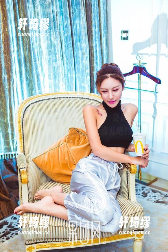 果团网 - 蜜桃Q妹儿变女仆，免费写真就像人生的调味剂，来点儿吧！
