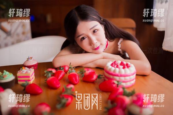 果团网 - 钟紫怡的作品集来了，女孩？你没听错，下载一次性满足你的好奇心，哦耶！