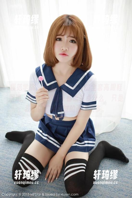 模范学院 - 小果冻儿jelly的全套高跟鞋展现，像是每双鞋子都想说点什么，只是我们的脑海闪过的画面太多。