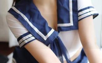 模范学院 – 柳侑绮Sevenbaby+泳池=完美，随便一张免费图片都能拯救夏天