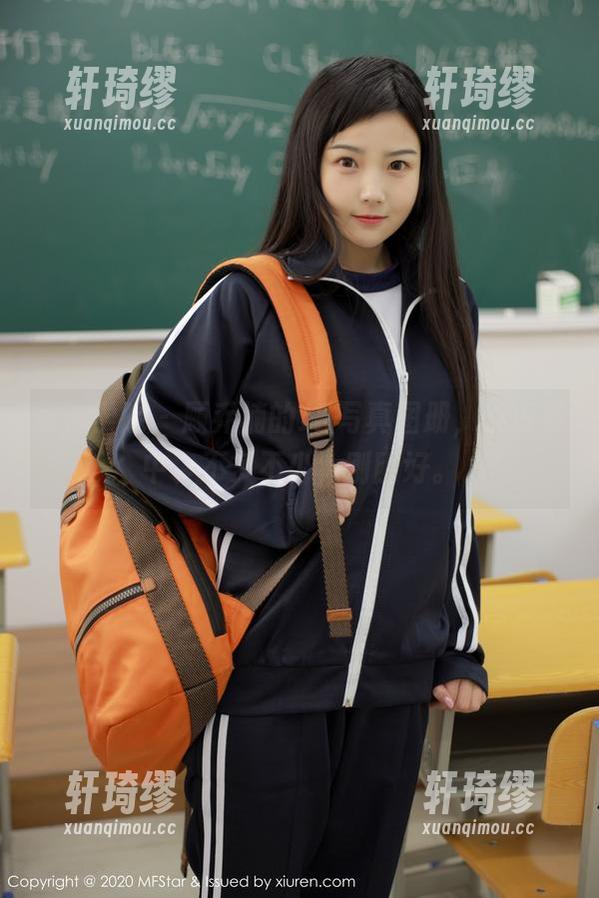 模范学院-顾乔楠 模范学院 - 顾乔楠的JK写真图册,长度适中、不多不少,刚刚好。