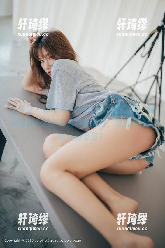 波萝社 - 柳侑绮Sevenbaby的瑜伽，试问谁能拒绝如此高清的美图，难道我这心脏还得受罚？