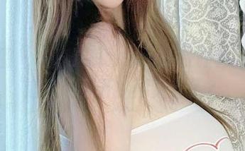 微密圈 – 分享海豚baby的校服套图，难道我们要开始掰文具了？