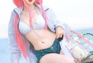 瓦斯塔亚小龙虾白色私拍合集——白得无辜，明明脑子里乱糟糟